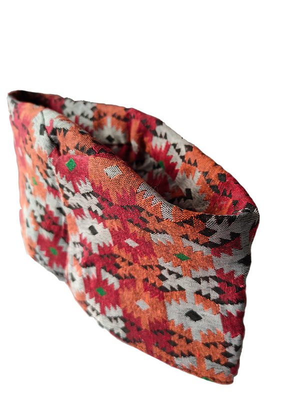 Red-Mangolia-Purbeli-Dhaka-topi.jpg